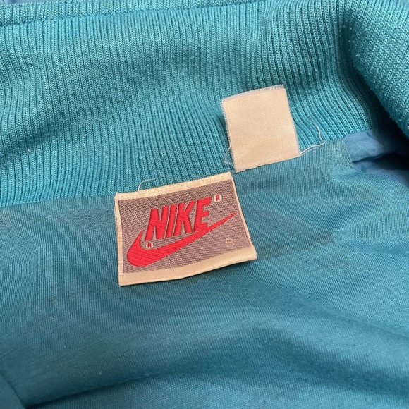 Vintage Nike Jacket Windbreaker Grey Tag Red/Blue Embroidered Swoosh Small 90s - Picture 5 of 9